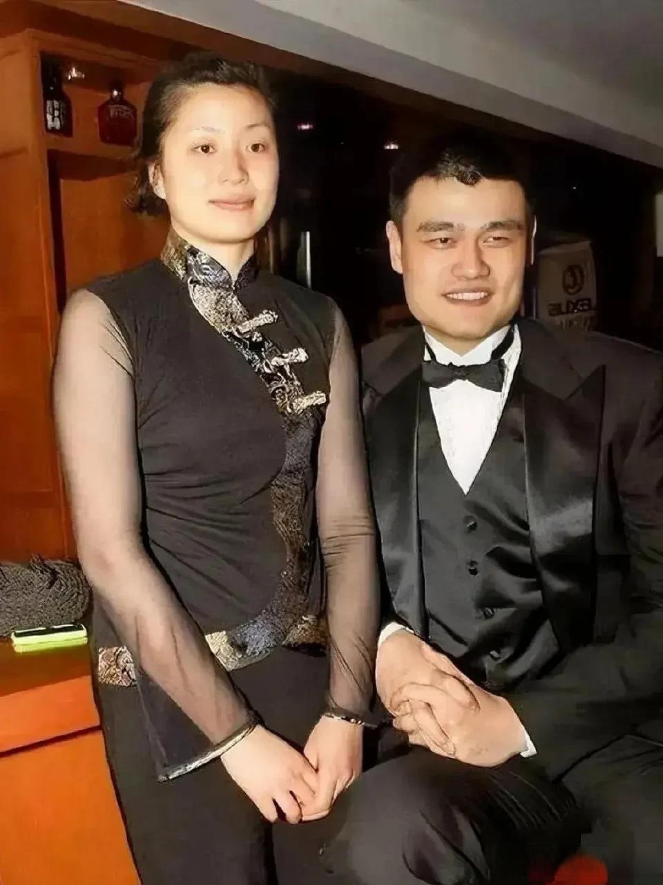 姚明和妻子!