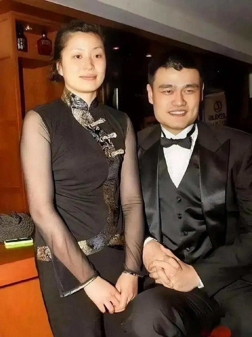 姚明现任妻子照片图片