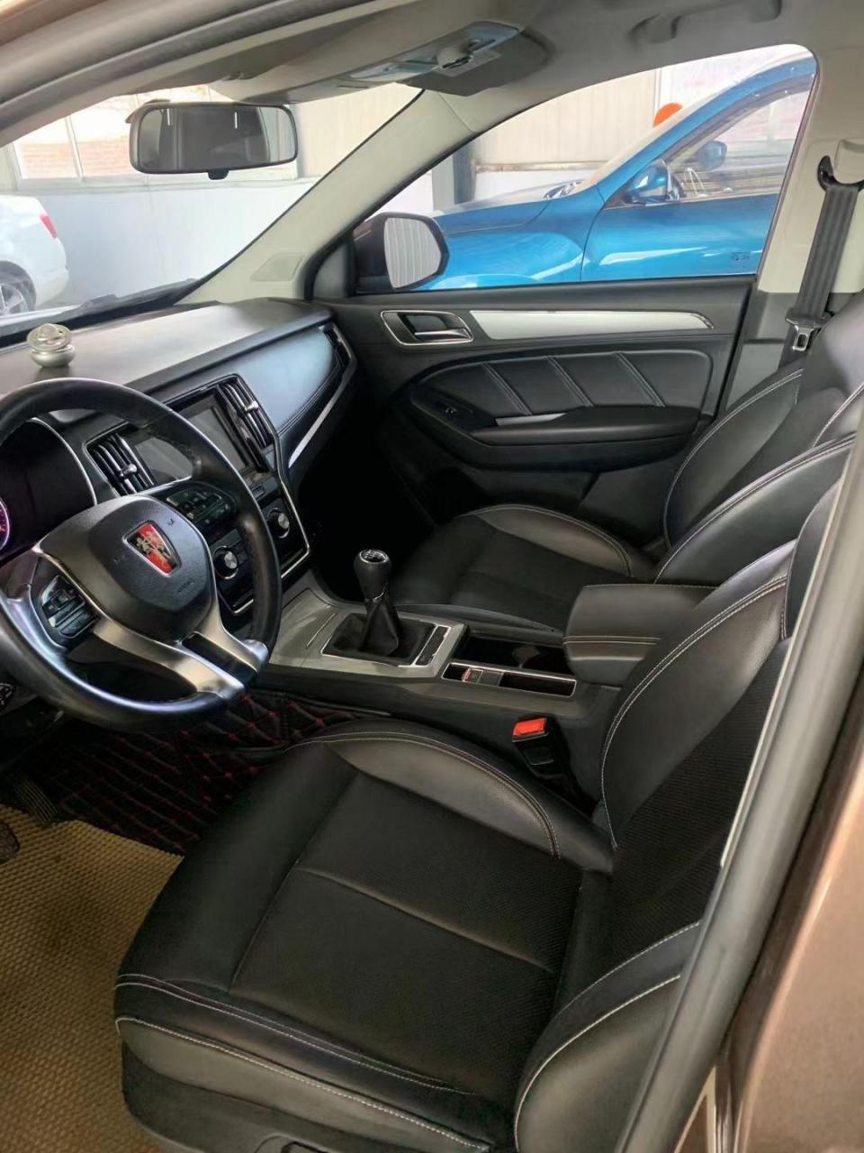 18年上汽荣威rx5, 手动挡6速最高配,仅4.小几好车不等人错过不再有