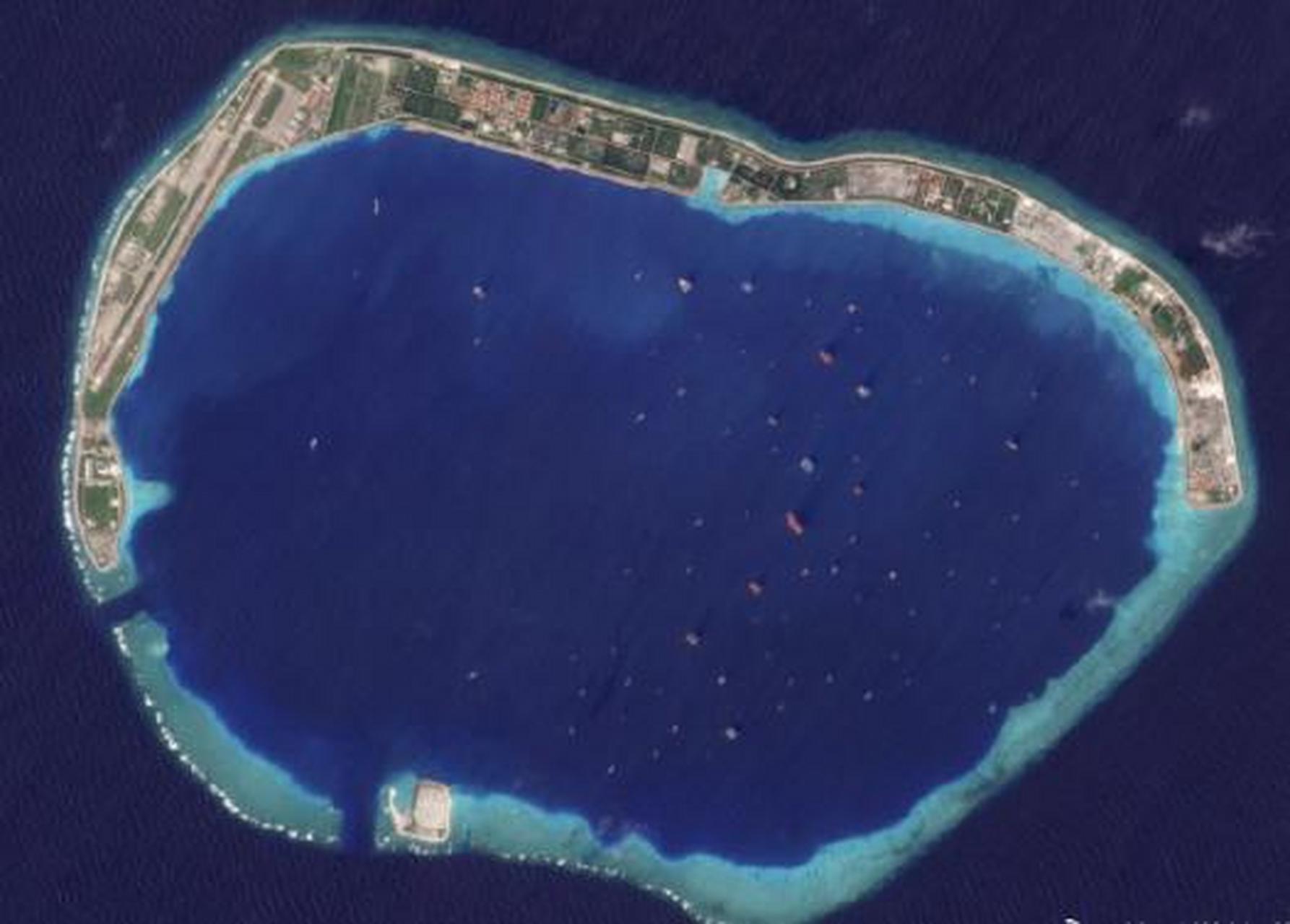 敏感时期外媒发布了今年8月份美济岛的最新卫星图像,可以看到岛上的