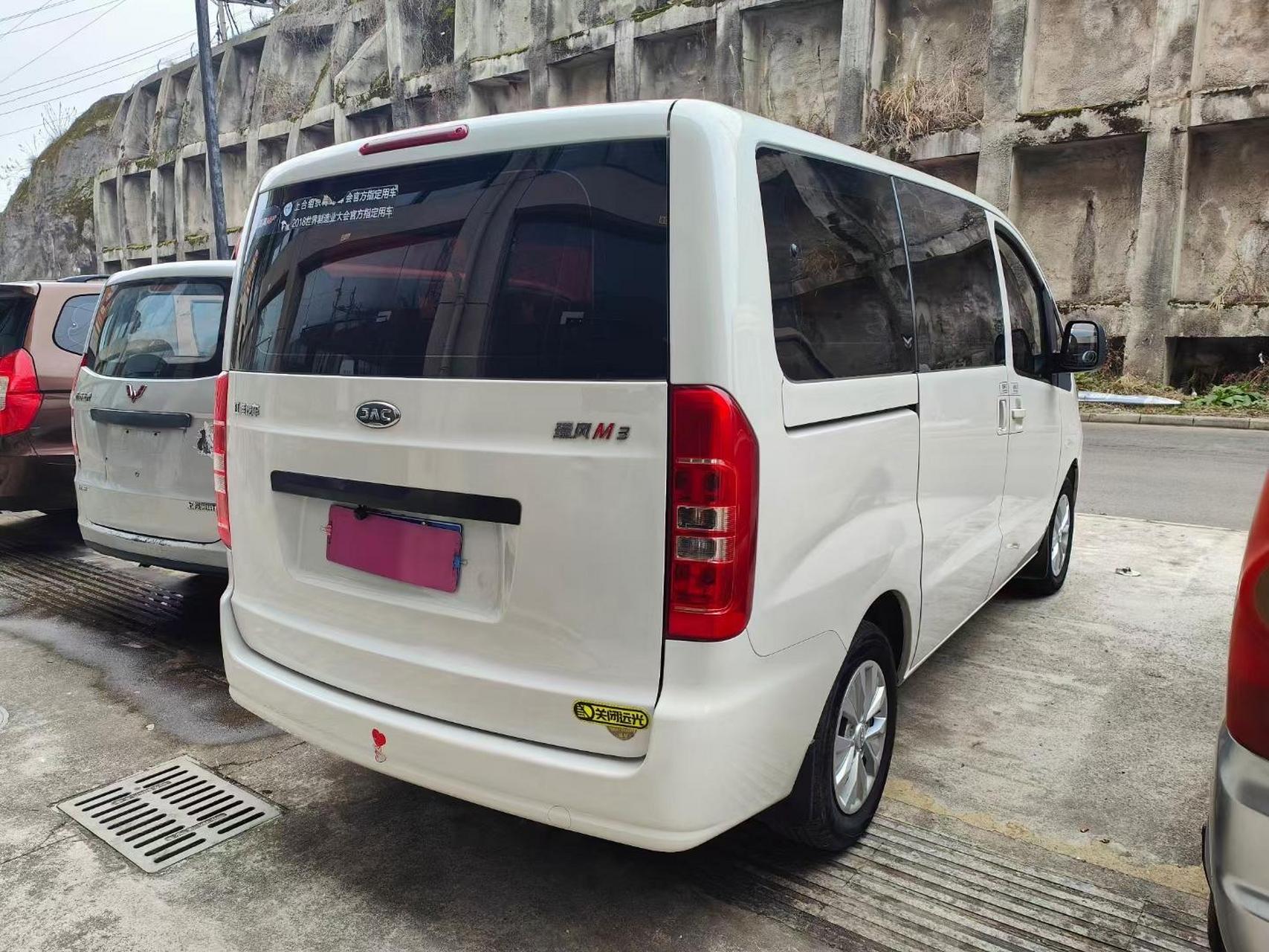 最新到店七座mpv,江淮瑞风m3,1.6手动档带大屏导航中央空调.