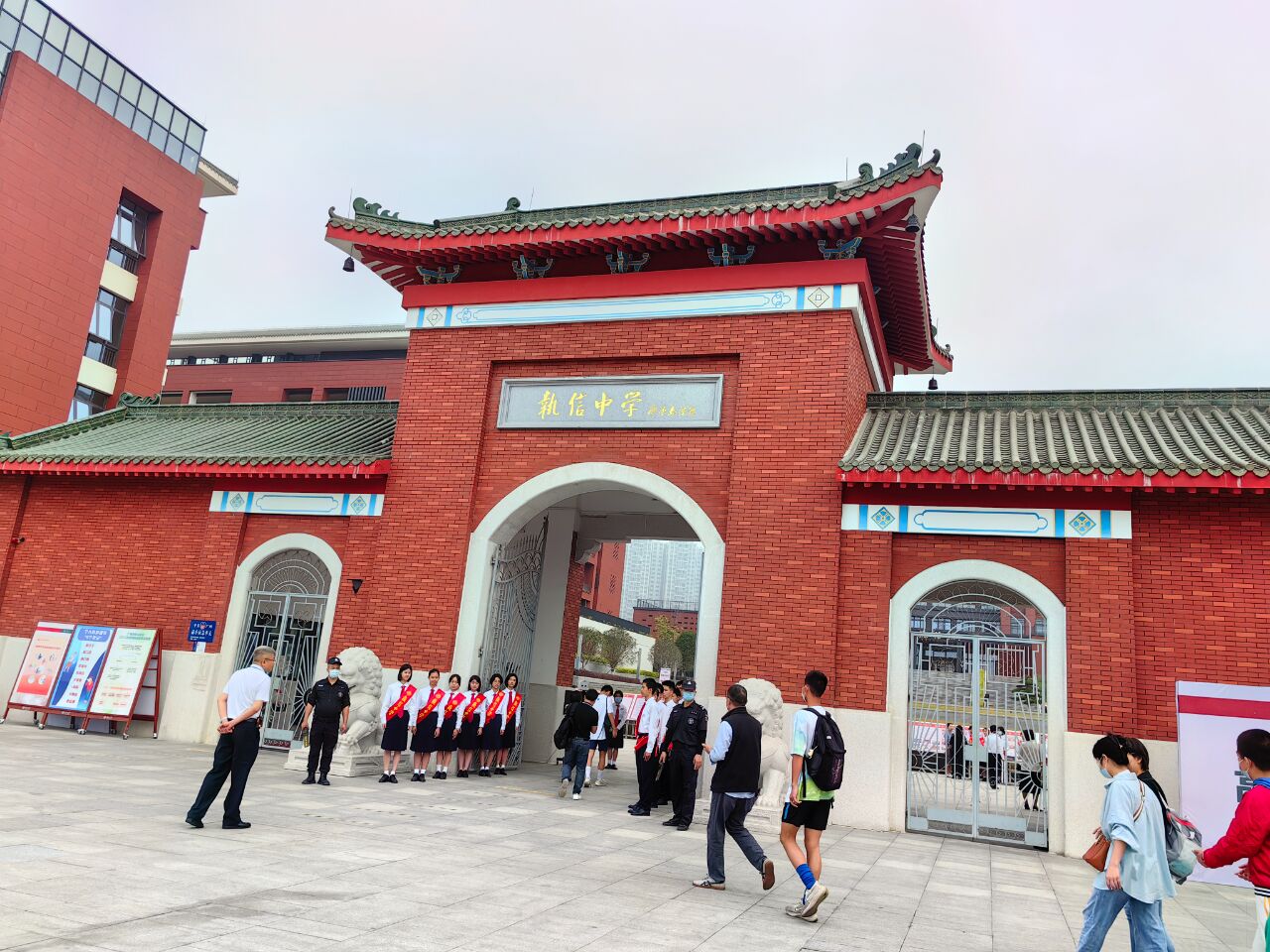 天河高中招生信息 【广州初升高开放日探校】执信中学今天两个校区