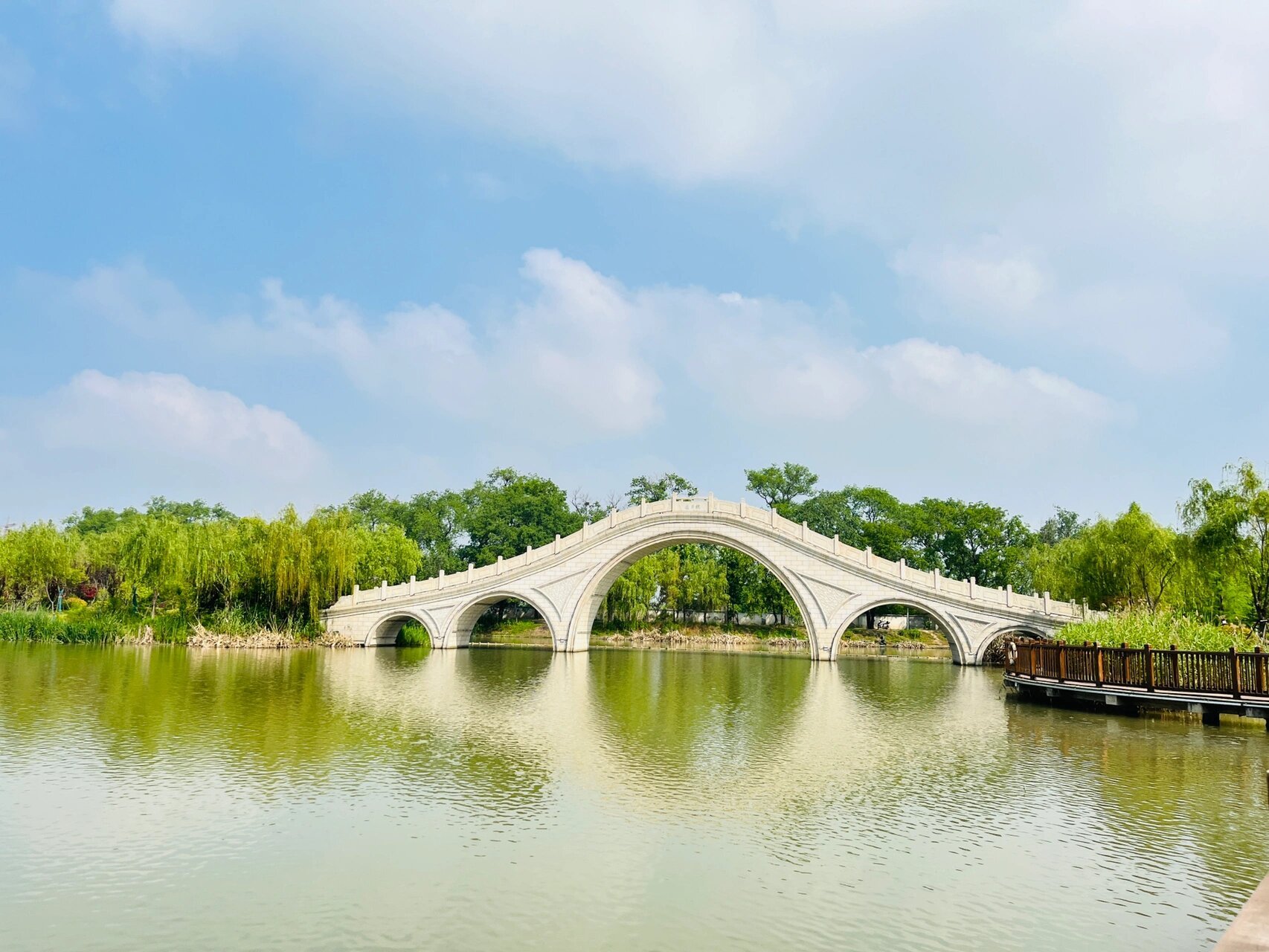 周末遛娃|白龙湖公园 最近准备打卡南通免费的公园,搜了一下白龙湖