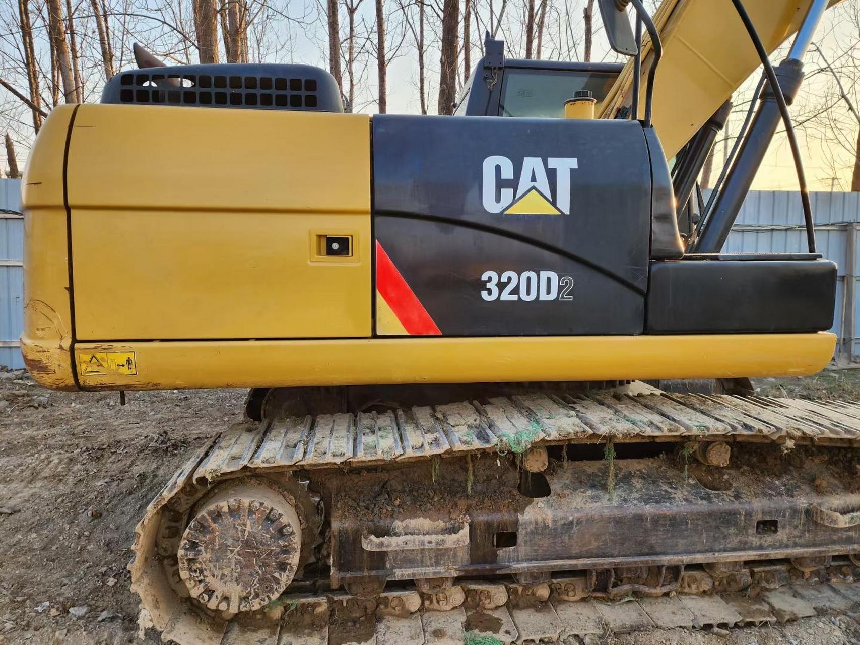 14年漂亮卡特320d2