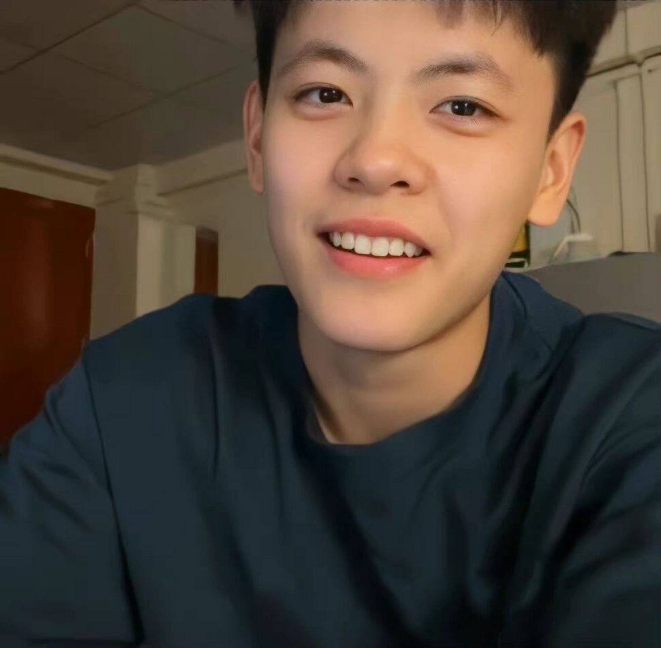 [偷笑][偷笑][偷笑]#杨舒予