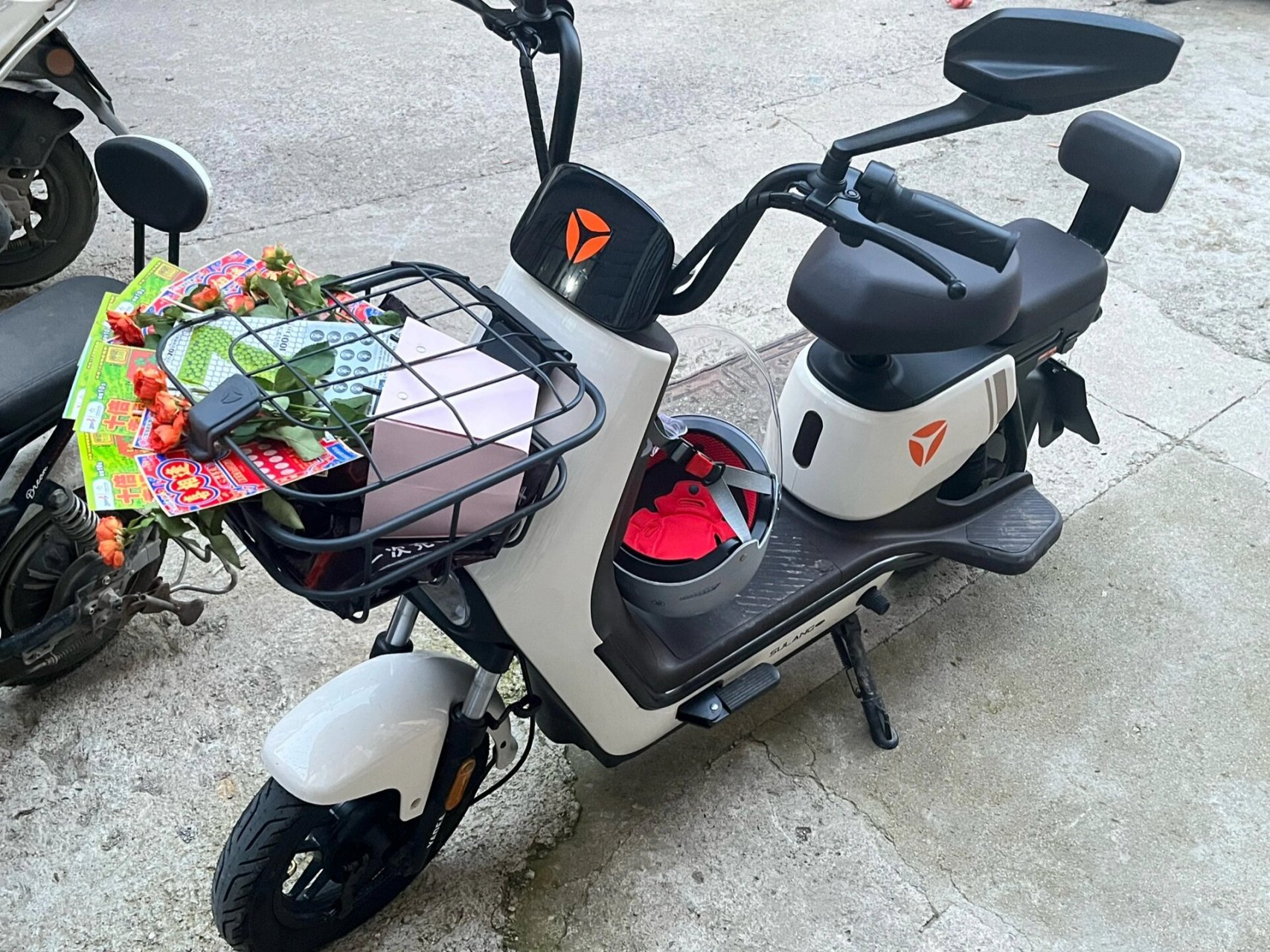 电动车01 最后买了雅迪速朗!