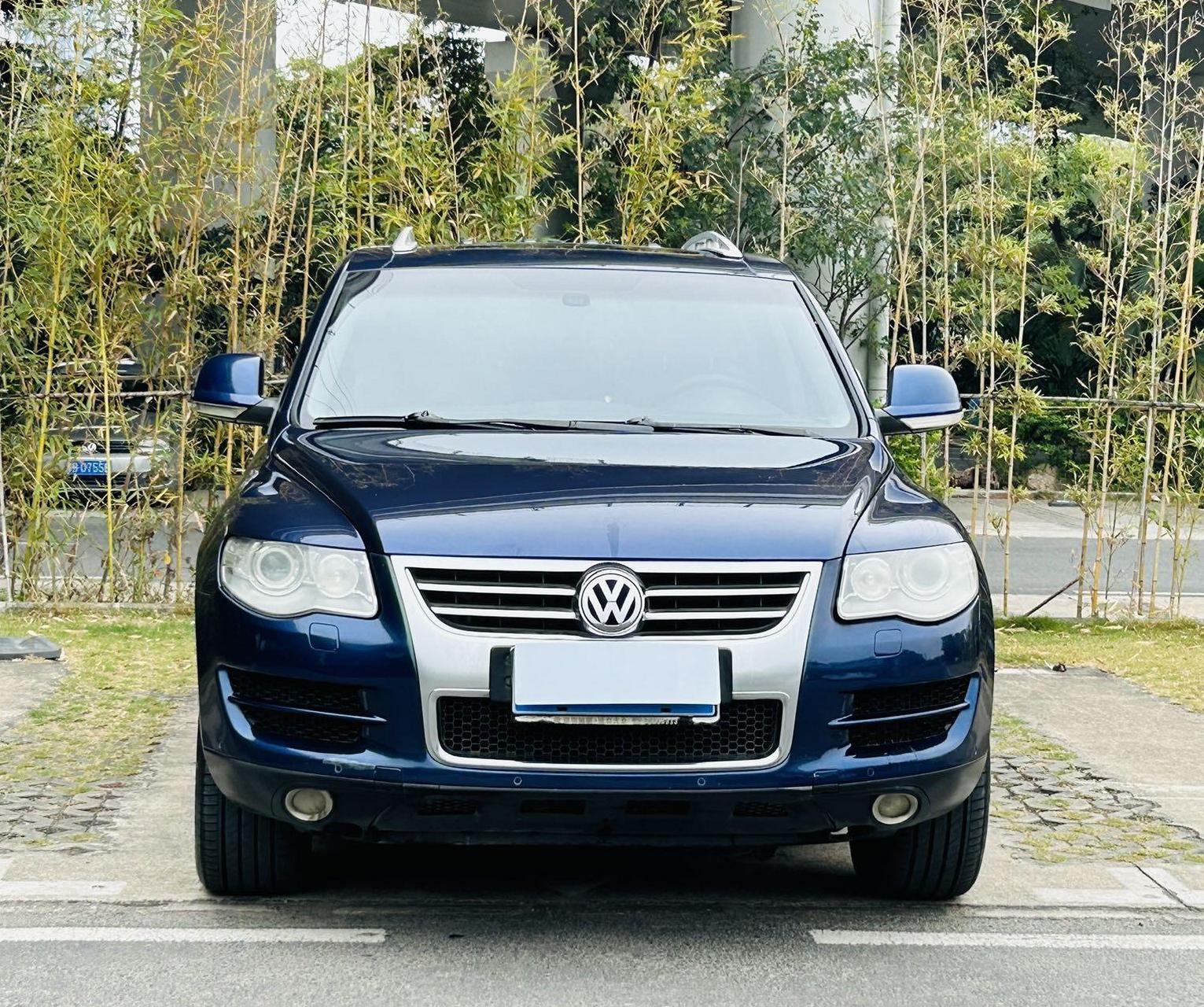 10年5月上牌大众途锐柴油豪华版.行驶23万公里,全车原版 3.