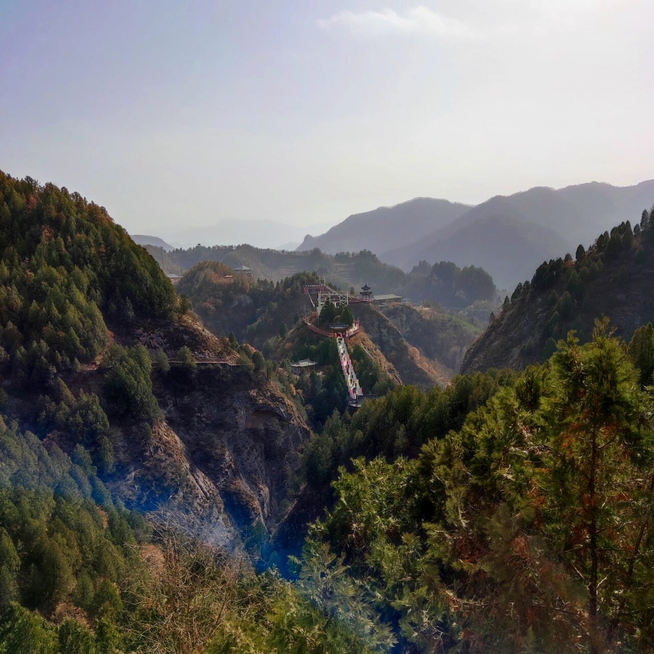 九龙山风景区自驾游攻略 今天我是从天水开车过去的,应该开了两个小时