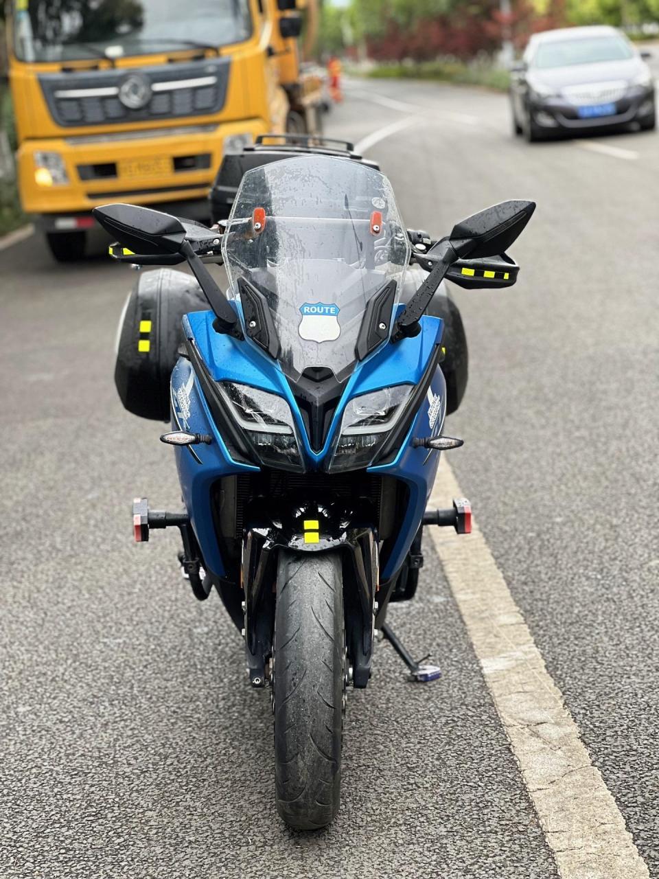 【新到车型】:春风 400gt 【新车落地】:37000元 【上牌时间】:2019年