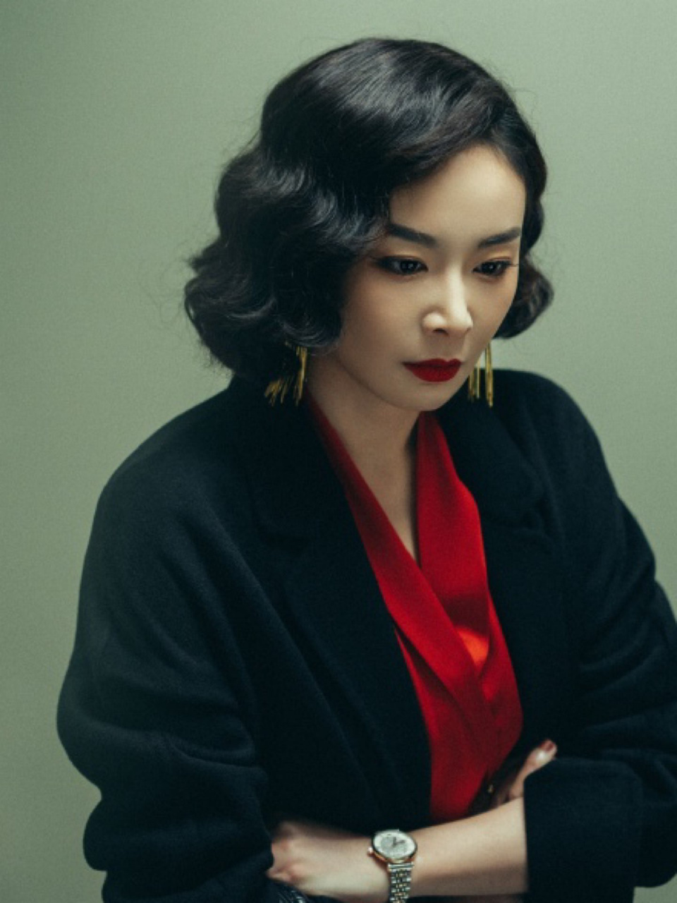 真是被狂飙里的陈书婷狠狠圈粉了,她真的好适合这种烈焰红唇走路都带