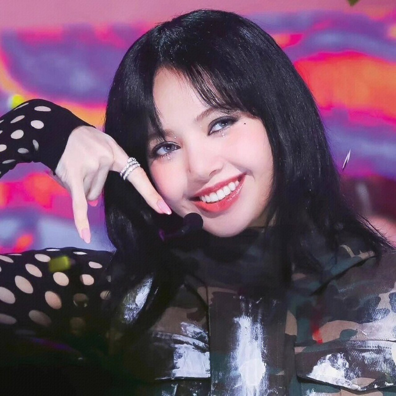 pink小众头像96 也许有一天可以用lalisa manoban形容优秀是怎样的