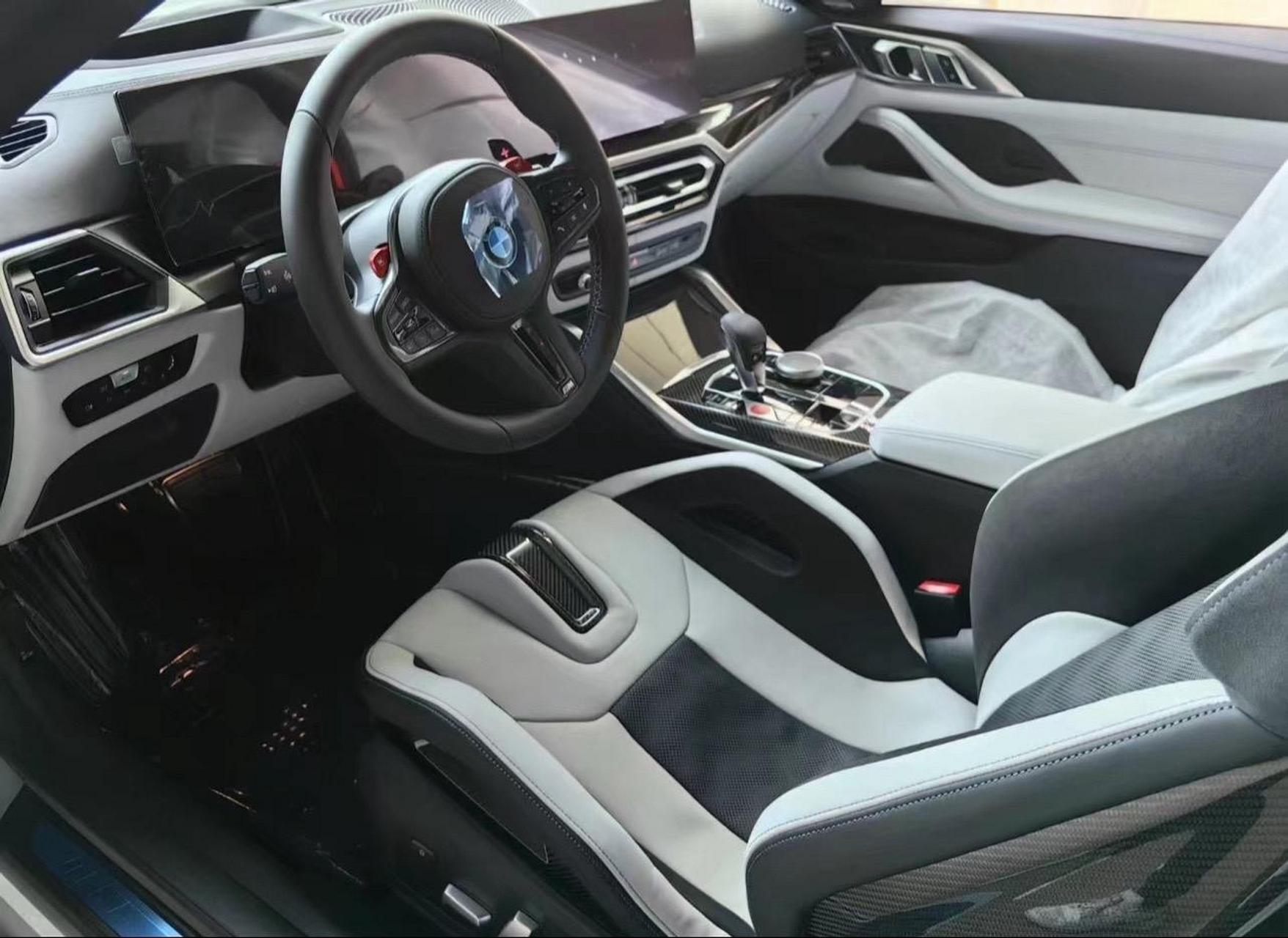 宝马m3 四驱 913900 碧玺灰/银石白  c36:个性化定制碧玺灰 10100元.