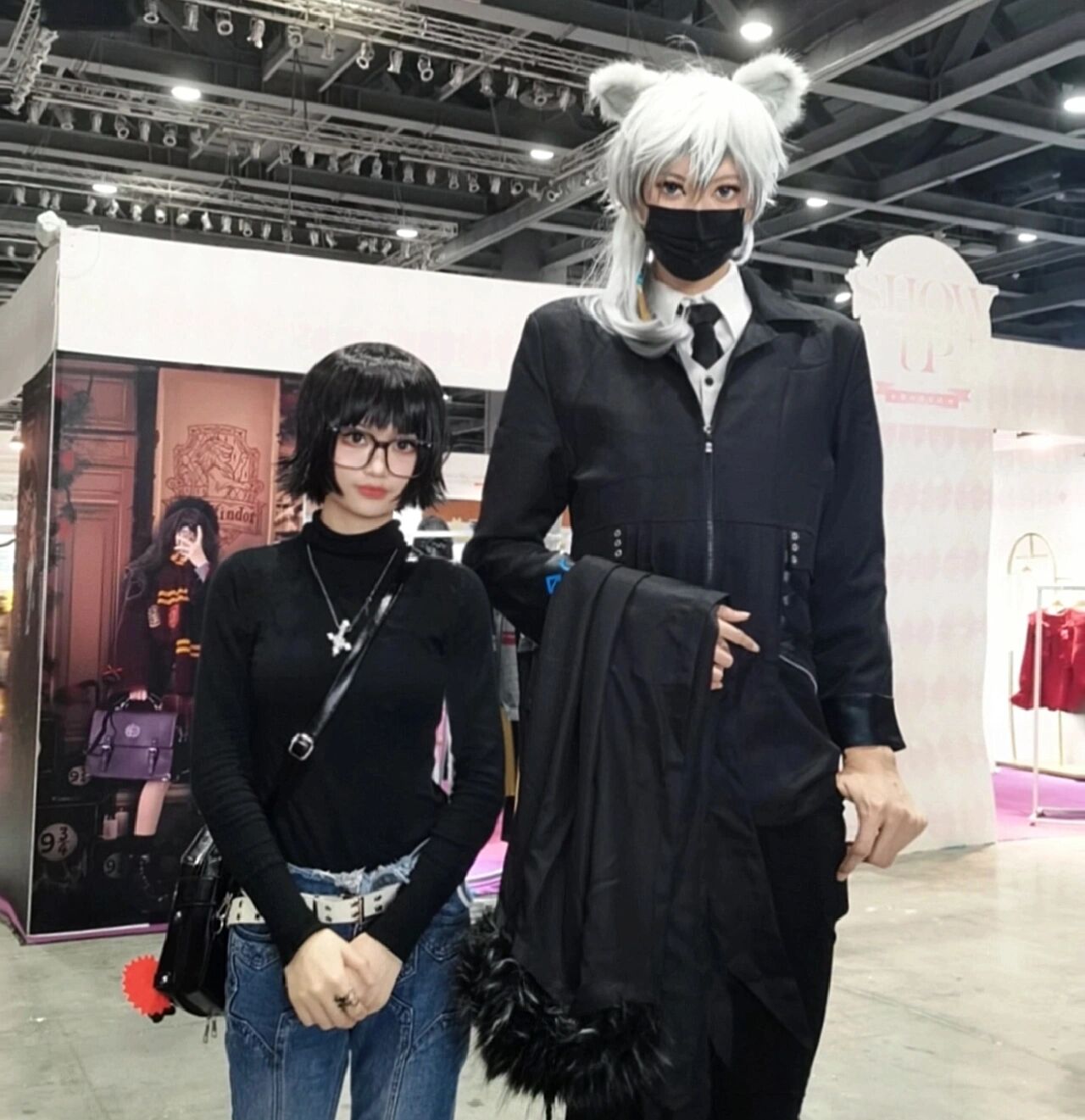 已知左边穿上鞋172 求这个银灰到底有多高