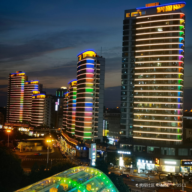 张家港曼巴特购物广场