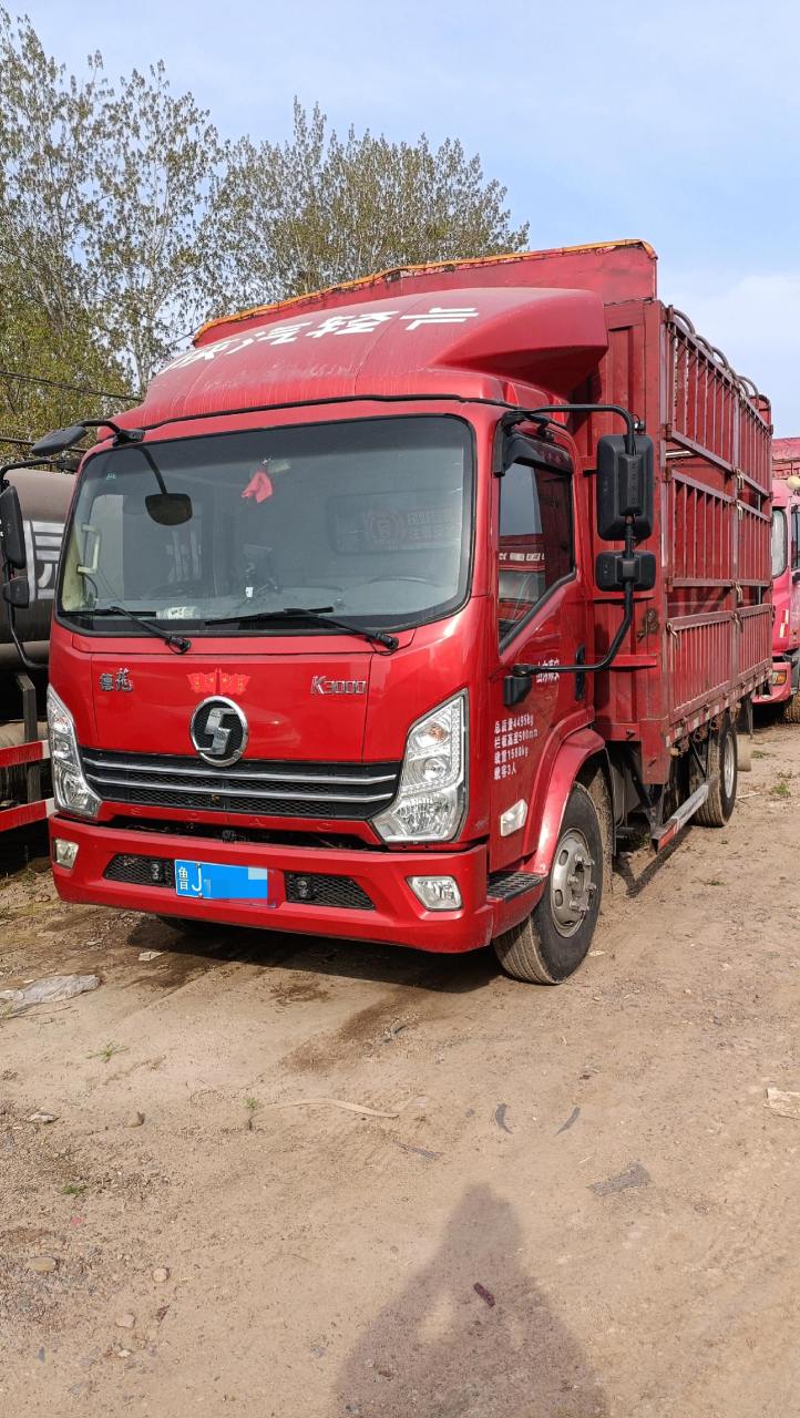 陕汽德龙k3000重载版高栏,长4.2米,满外宽2.