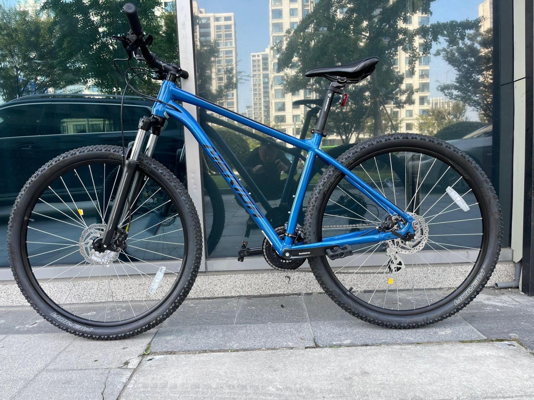 美利达big-nine大九15,美利达大九系列采用了29寸的轮径,铝合金车架