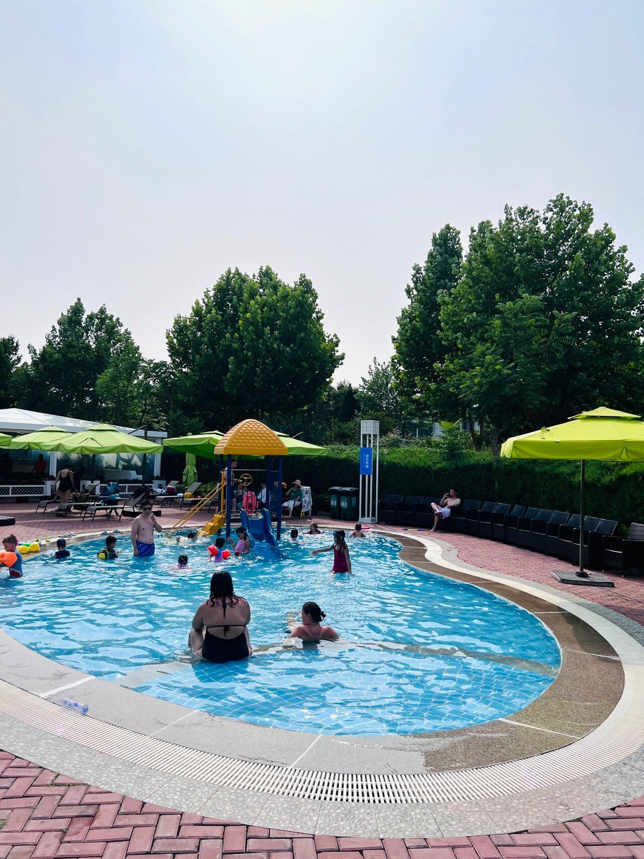是北京还有这样的室外游泳池!