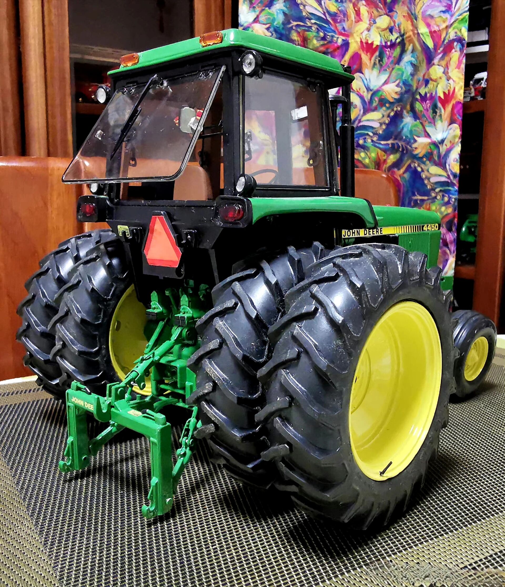 美国约翰迪尔4450拖拉机模型 这是一款重达五公斤以上的非常稀少拖拉