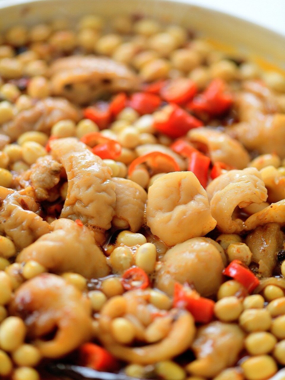 日本土锅食谱-黄豆烧肥肠 最爱肥肠,那种软糯的口感太喜欢了 今天在家