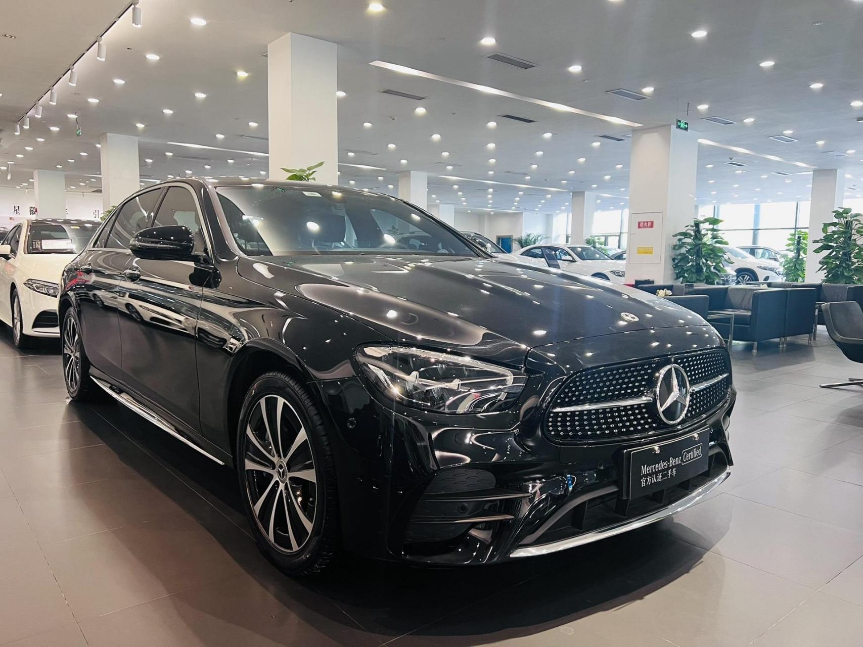 奔驰官方精品二手车e350el上架啦.