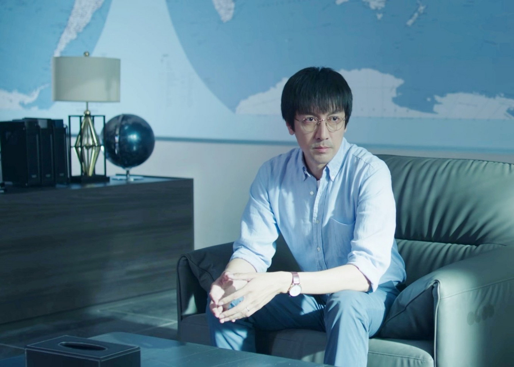 就是汪淼本人! 	 然后空气安静了