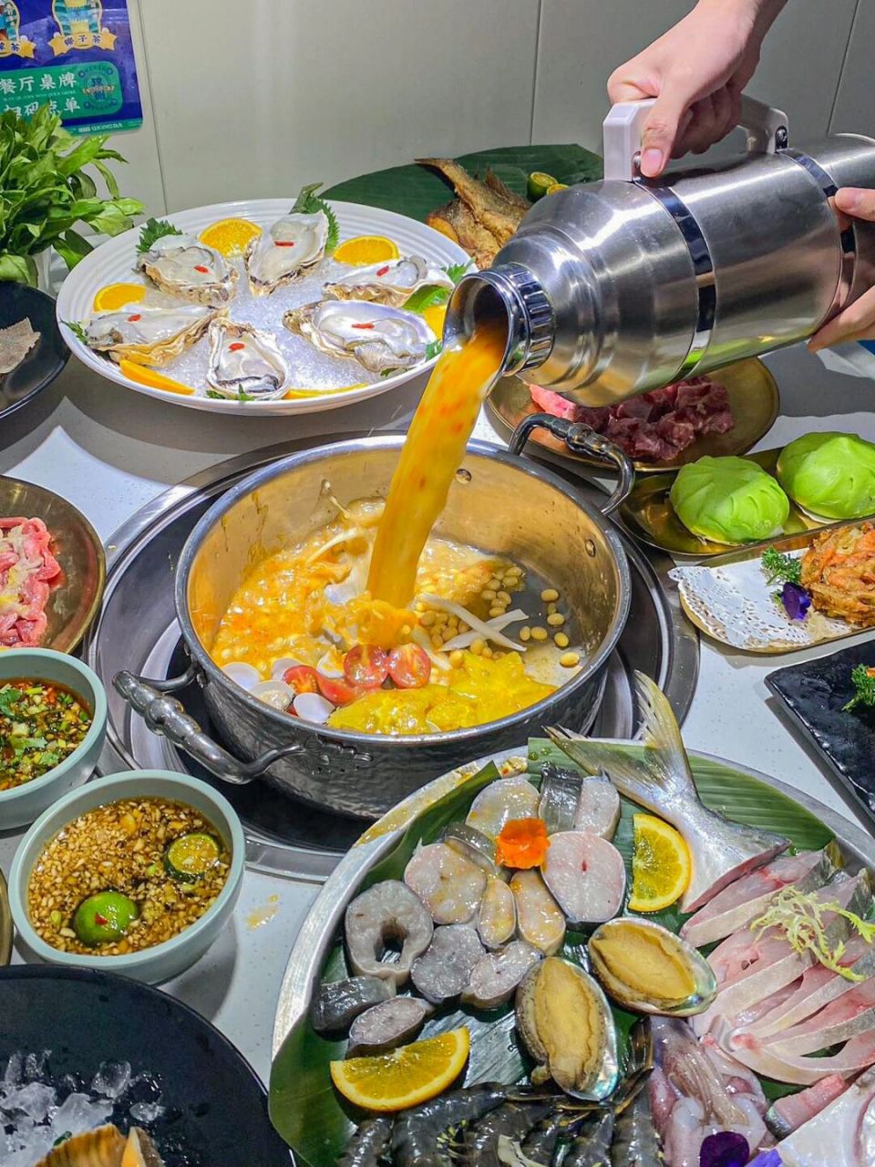 念叨好久的三亚糟粕醋火锅,终于吃上啦7015 酸酸辣辣的鲜浓汤底