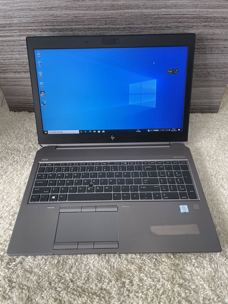 惠普笔记本电脑  图形工作站 型号zbook 15 g5 处理器:i7-8850h 六核