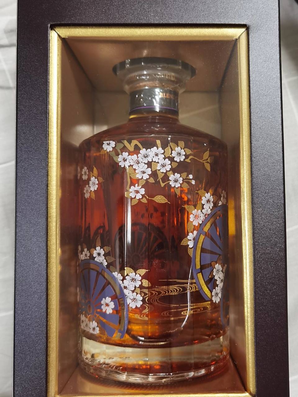 樱花94限量版三得利响威士忌93出 三亚凤凰机场入手限定款响1瓶