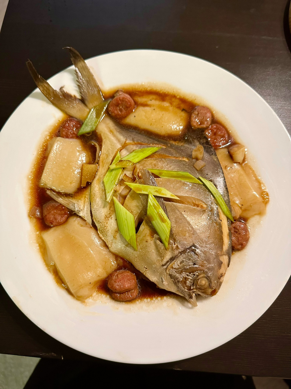 台州家烧鲳鱼95年糕比鱼更 一直都很馋国内知名台州菜餐厅新荣记,前