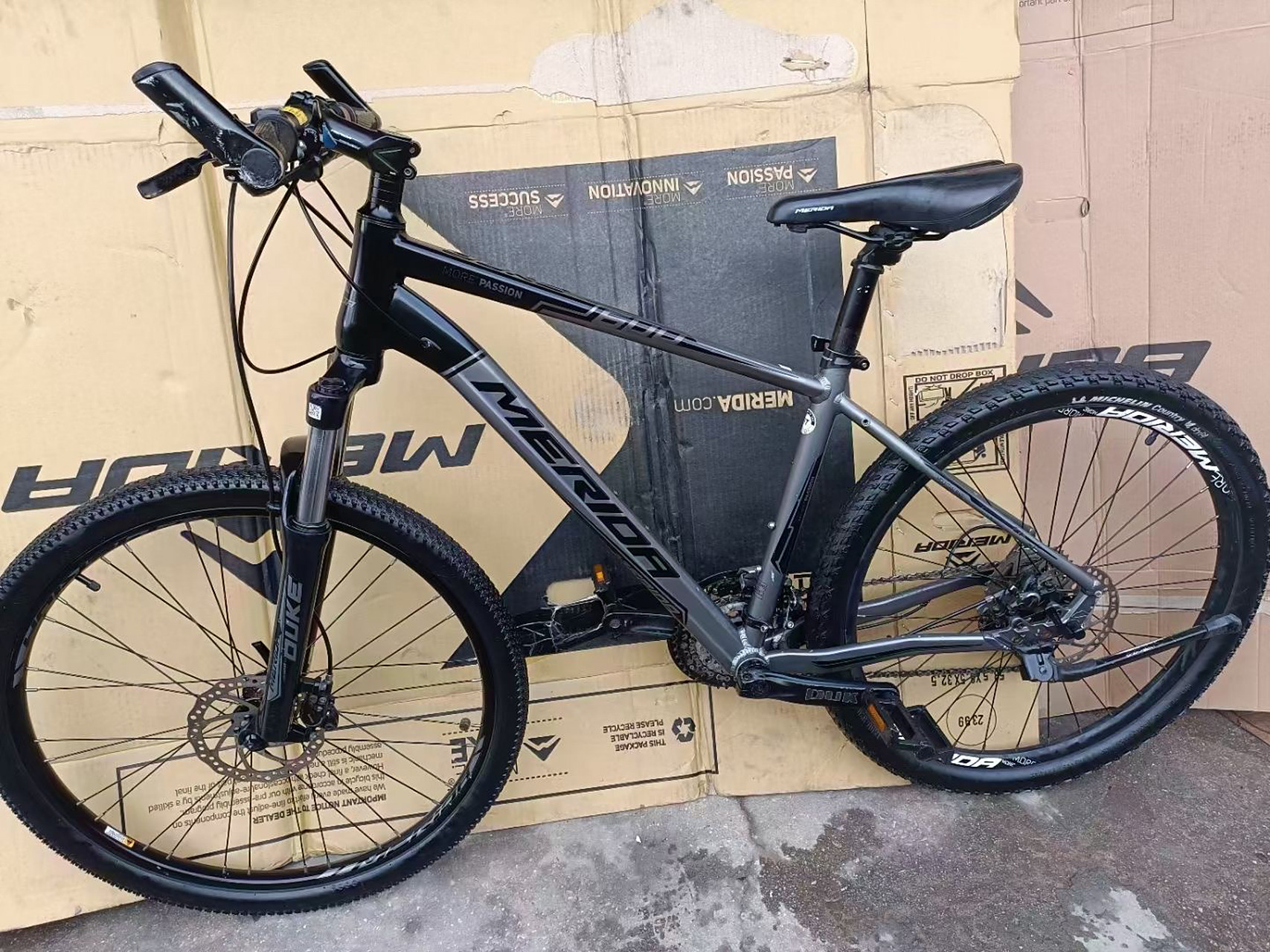 美利达公爵600 山地自行车 1800多买炭黑色公爵600!天哪!太难得了!