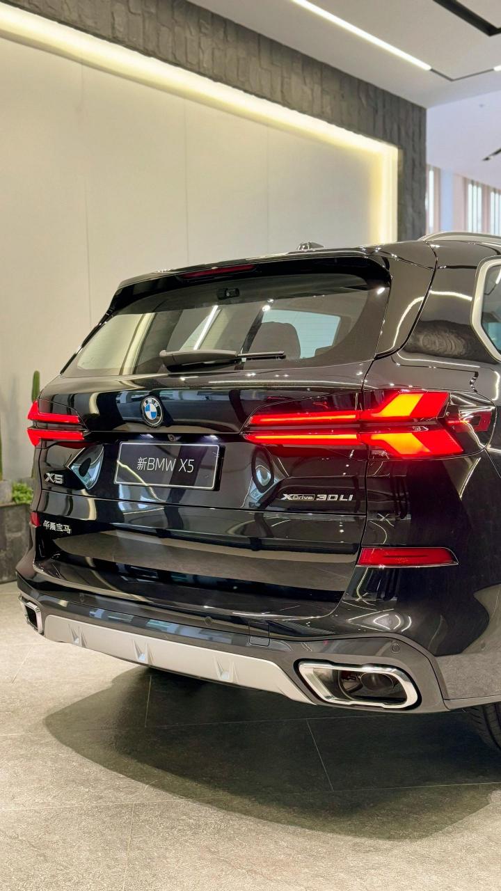 为什么说宝马x5是公路之王,是同价位同级别性价比no.