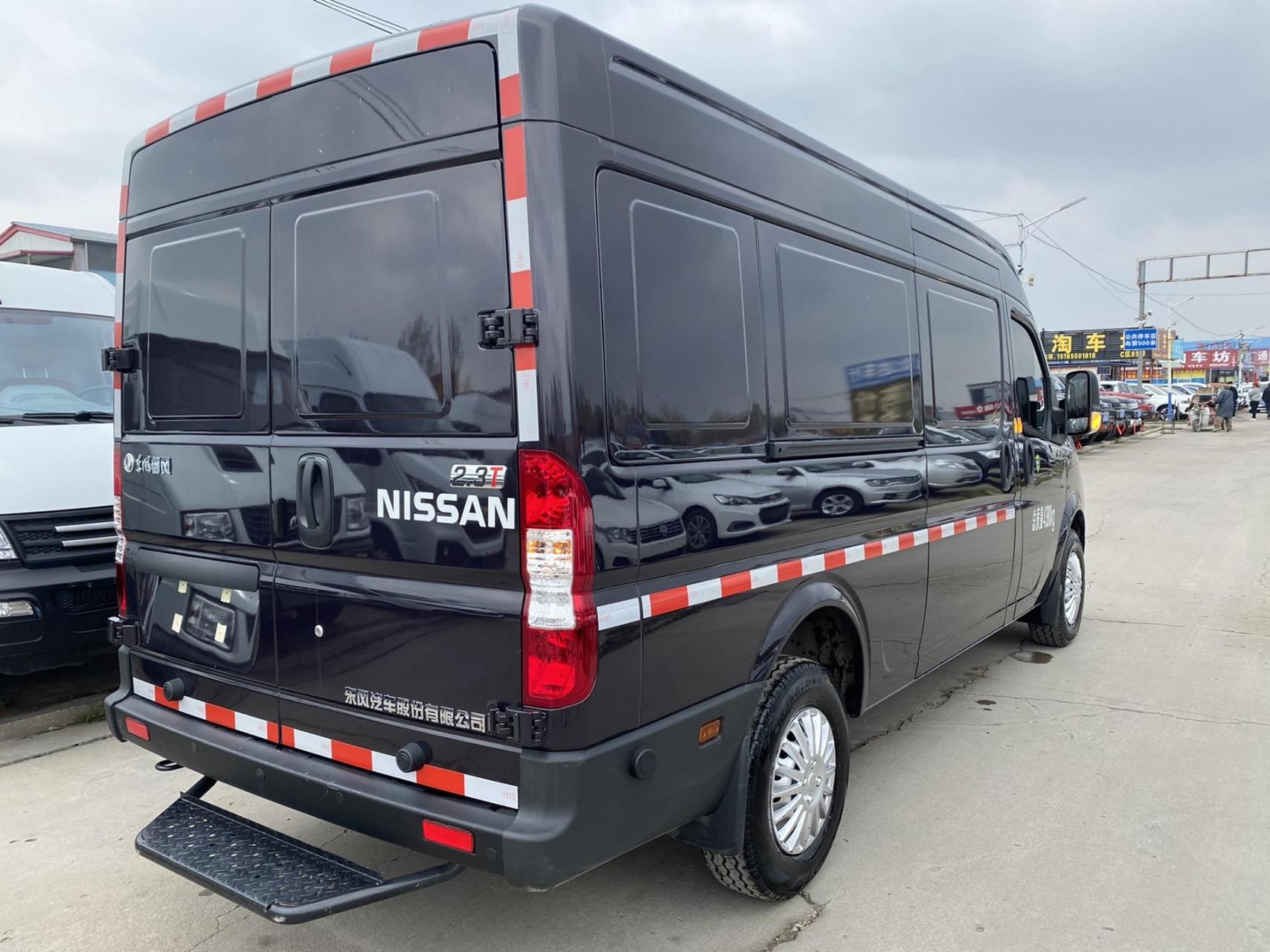 2023年准新车东风御风v9,三座货运长轴中顶,2.