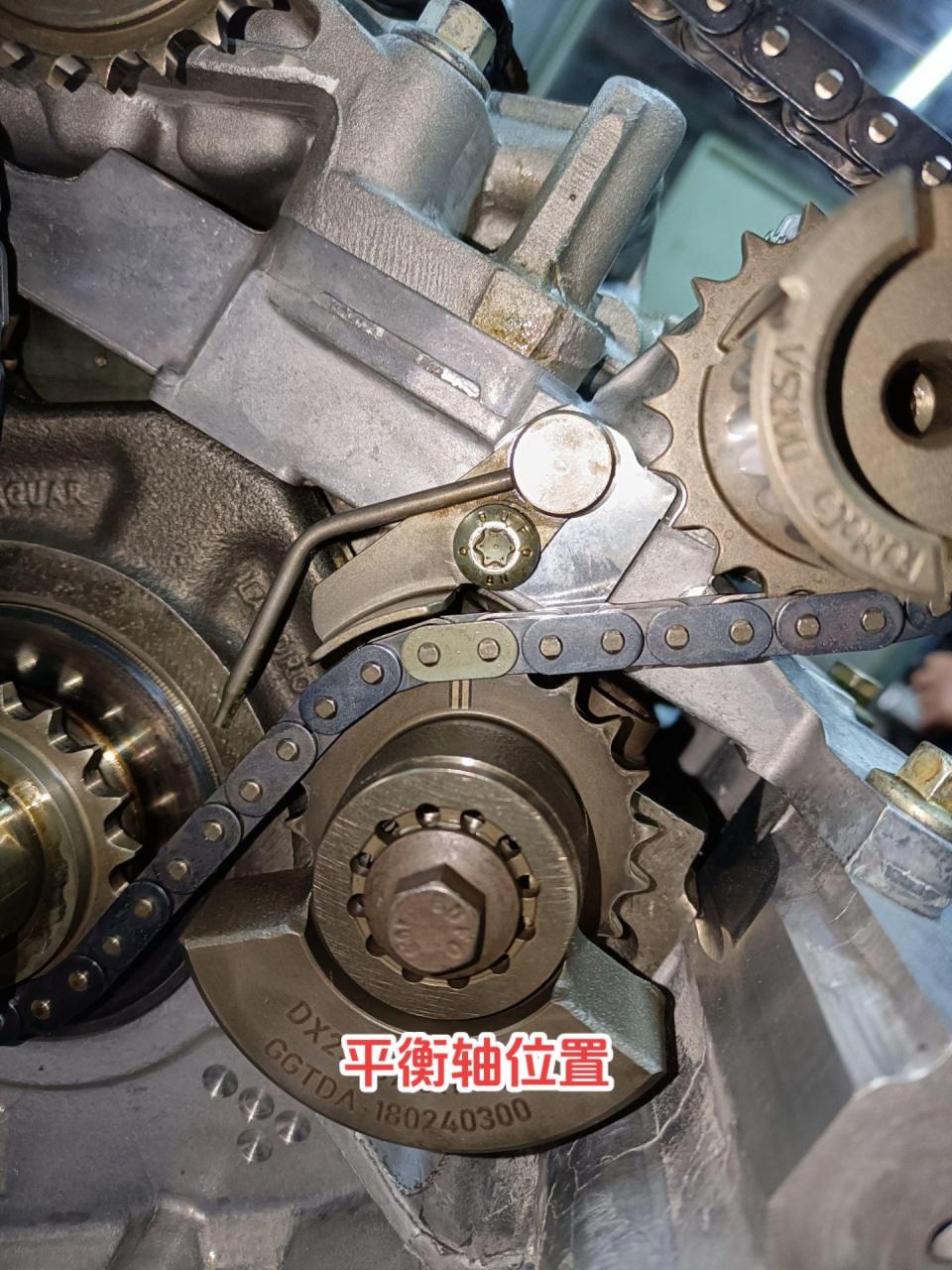 路虎汽油3 .0t发动机正时与平衡轴正时.