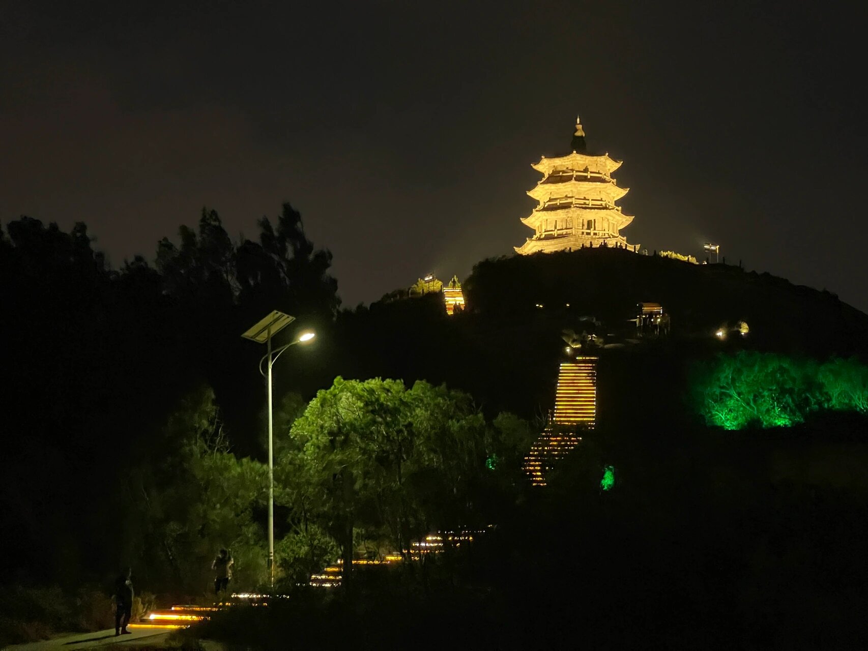 登顶的夜景果然亲眼看到的时候 就是人间值得 泉州旅游|石狮周边游