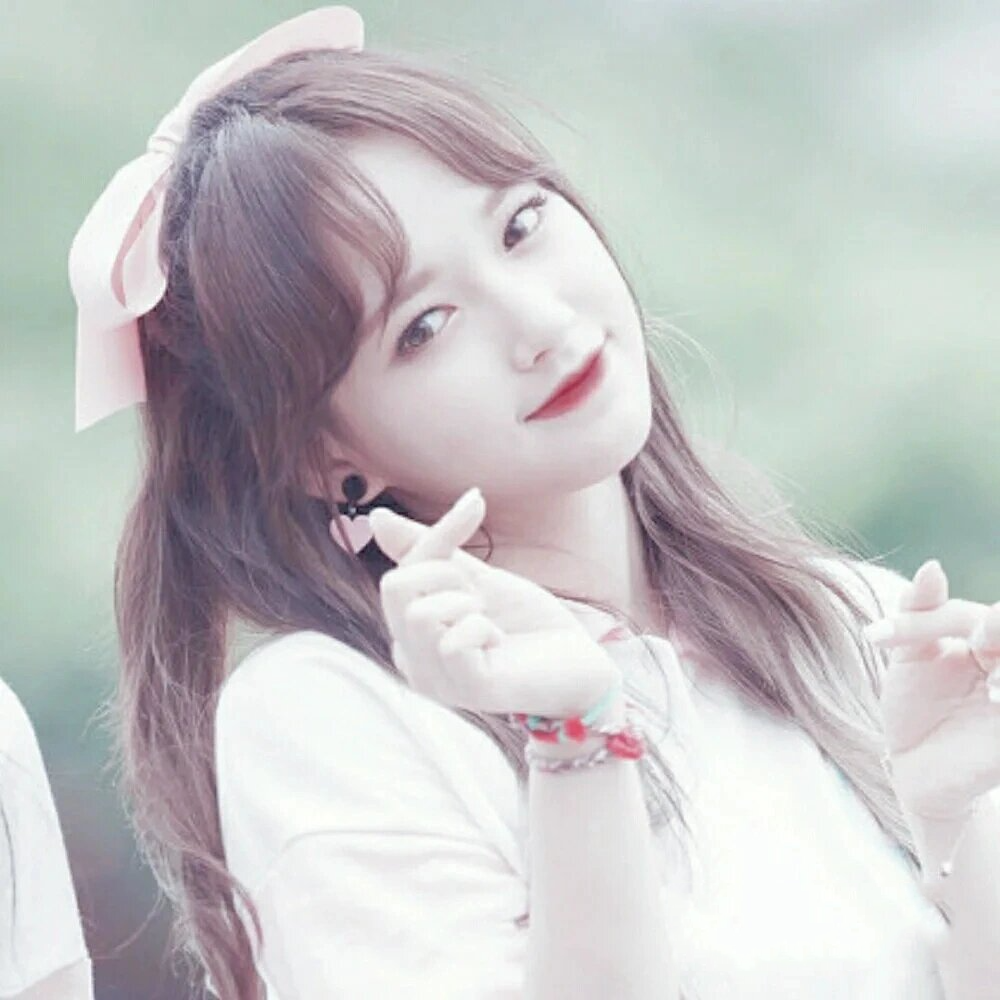 女明星比心图片来啦!