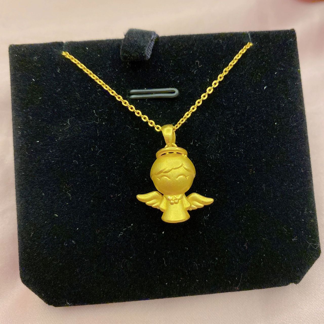 周大福真情宝宝98吊坠 周大福的天使宝宝已经97了十多年了吧