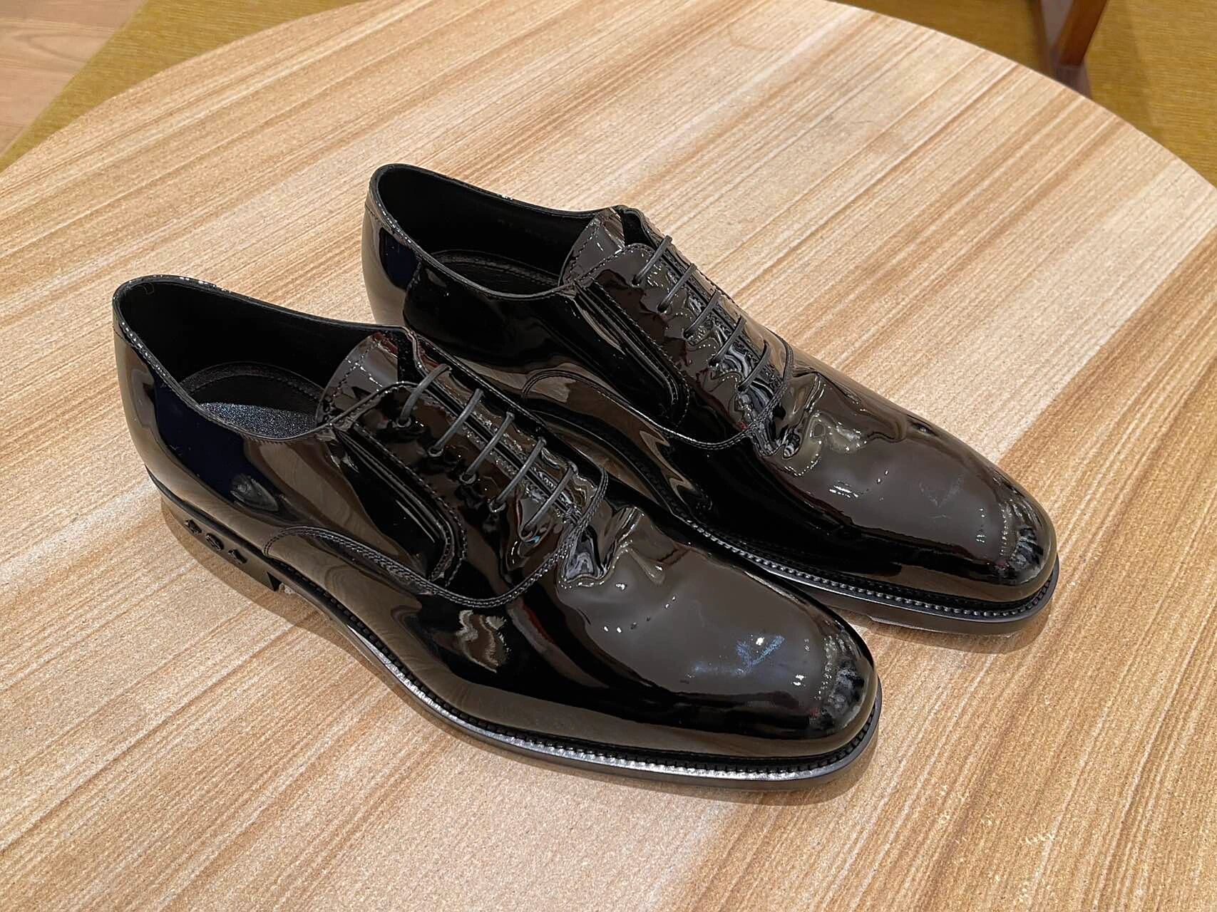 lv男士皮鞋新款