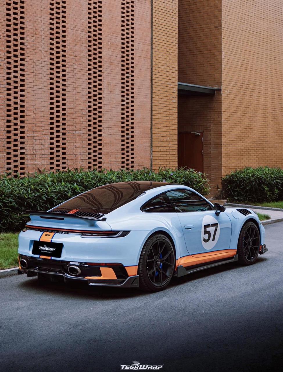 经典时尚的蓝橙配色 风靡汽车圈的海湾石油涂装  复古与前卫的碰撞