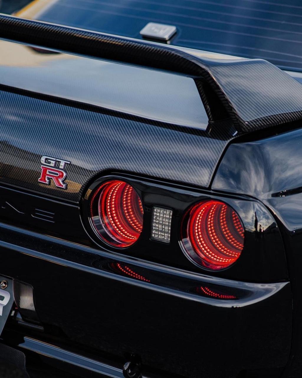nissan skyline gt-r.深渊尾灯做的不错