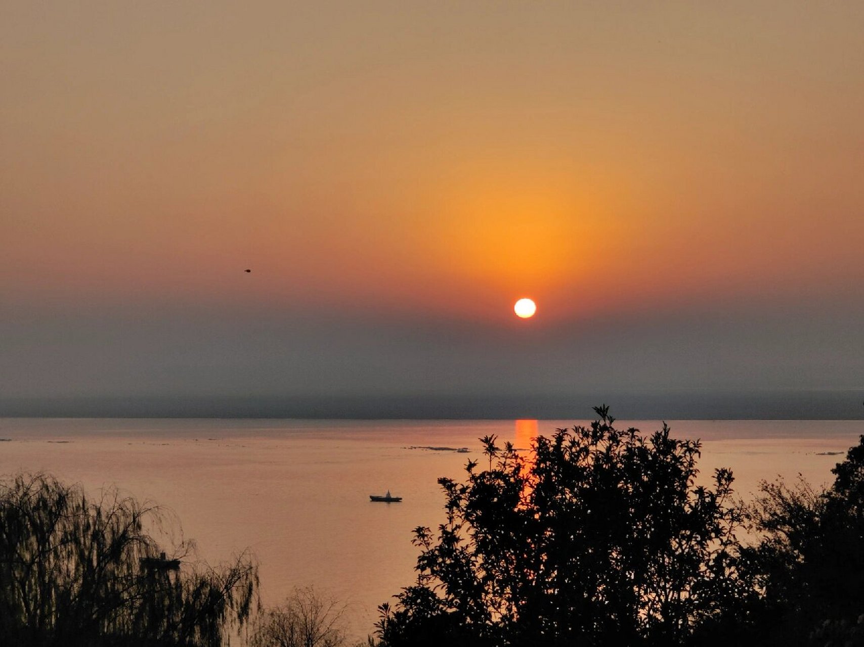 我被岳阳楼洞庭湖日落美哭了 范仲淹是个好宝宝,他没骗我,岳阳楼记没