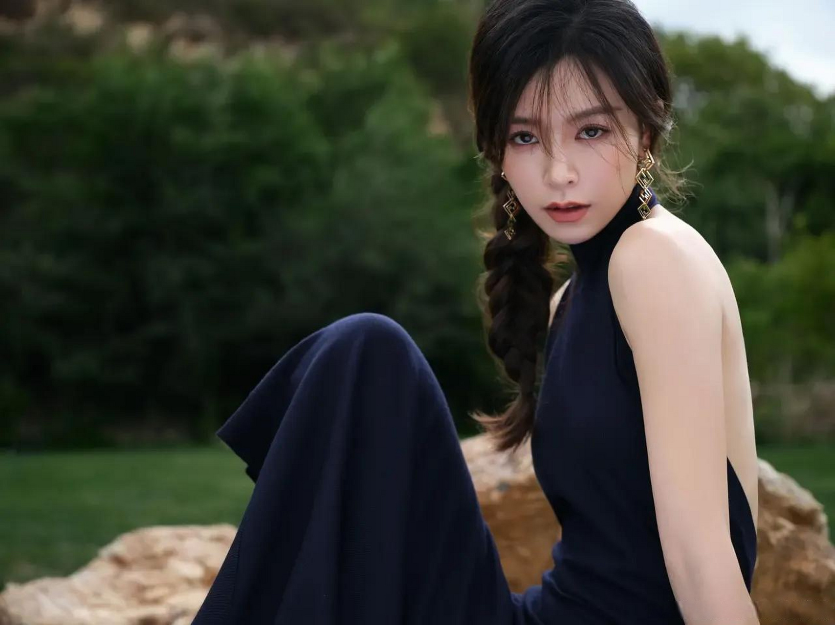 喜欢你的内敛,低调,性格倔强,外冷内热!