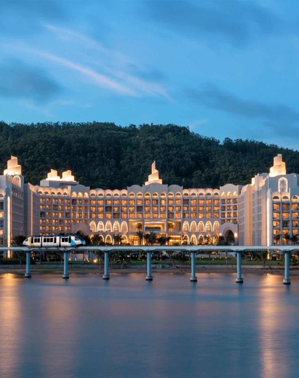 海南万众瞩目的#海南陵水# 全新五星级酒店 #海南富力海洋欢乐世界