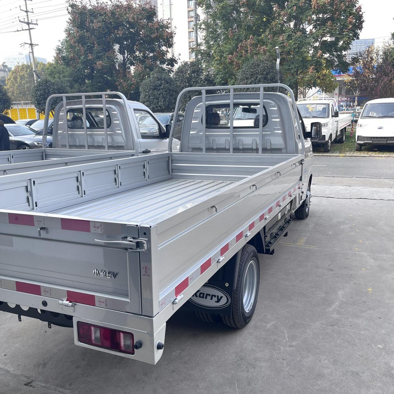 开瑞小象加长版货箱3米815,1米8宽.搭载宁德时代55.