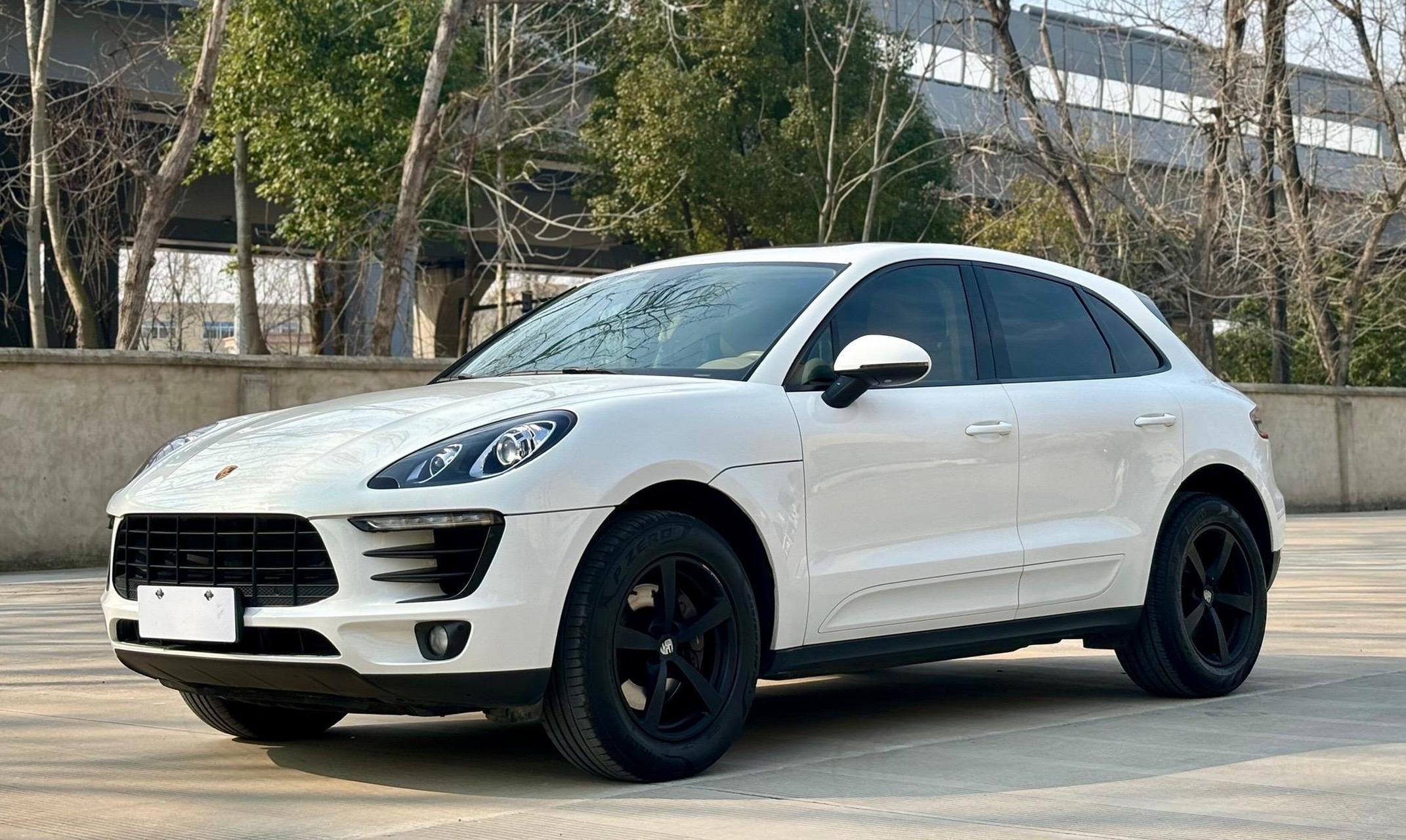 保时捷迈卡macan 首次上牌 suv 车辆车型 - 排放标准 汽油 燃油类型