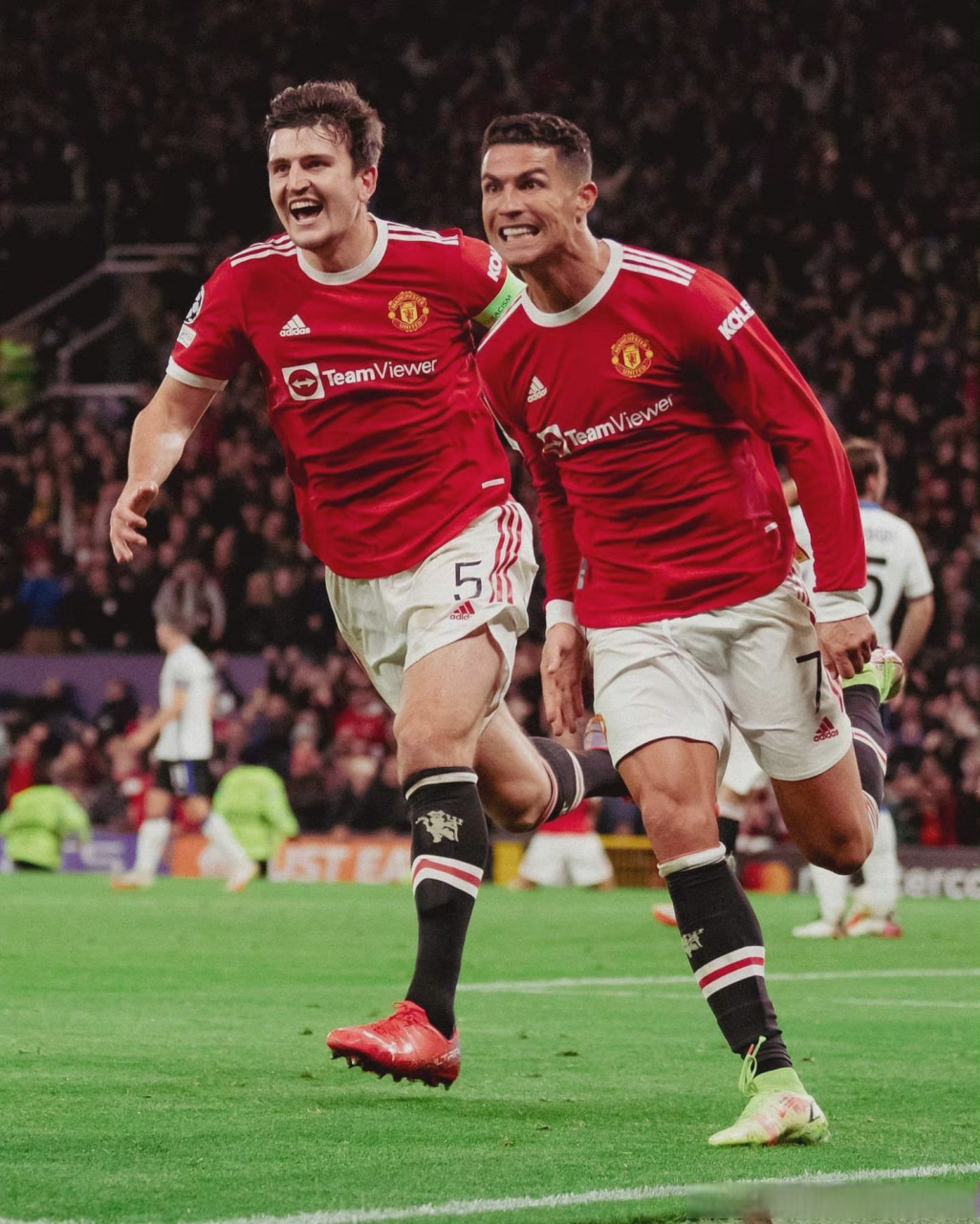 2021/22赛季欧冠f组第3比赛日展开争夺,曼联主场3比2逆转亚特兰大