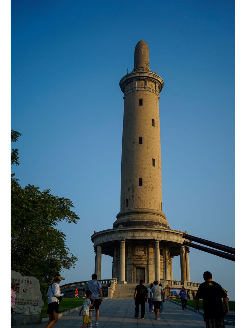 白玉山塔 丨 矗立在山顶的历史之证 白玉山塔位旅顺口区的白玉山之颠