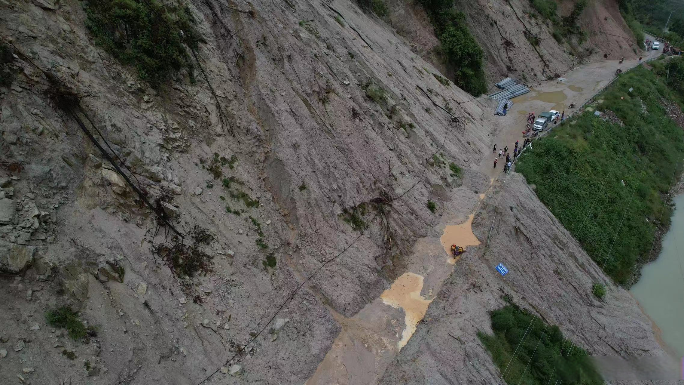 雅安道路交管信息# 受强暴雨天气影响,截止目前石棉县108国道g108遦k