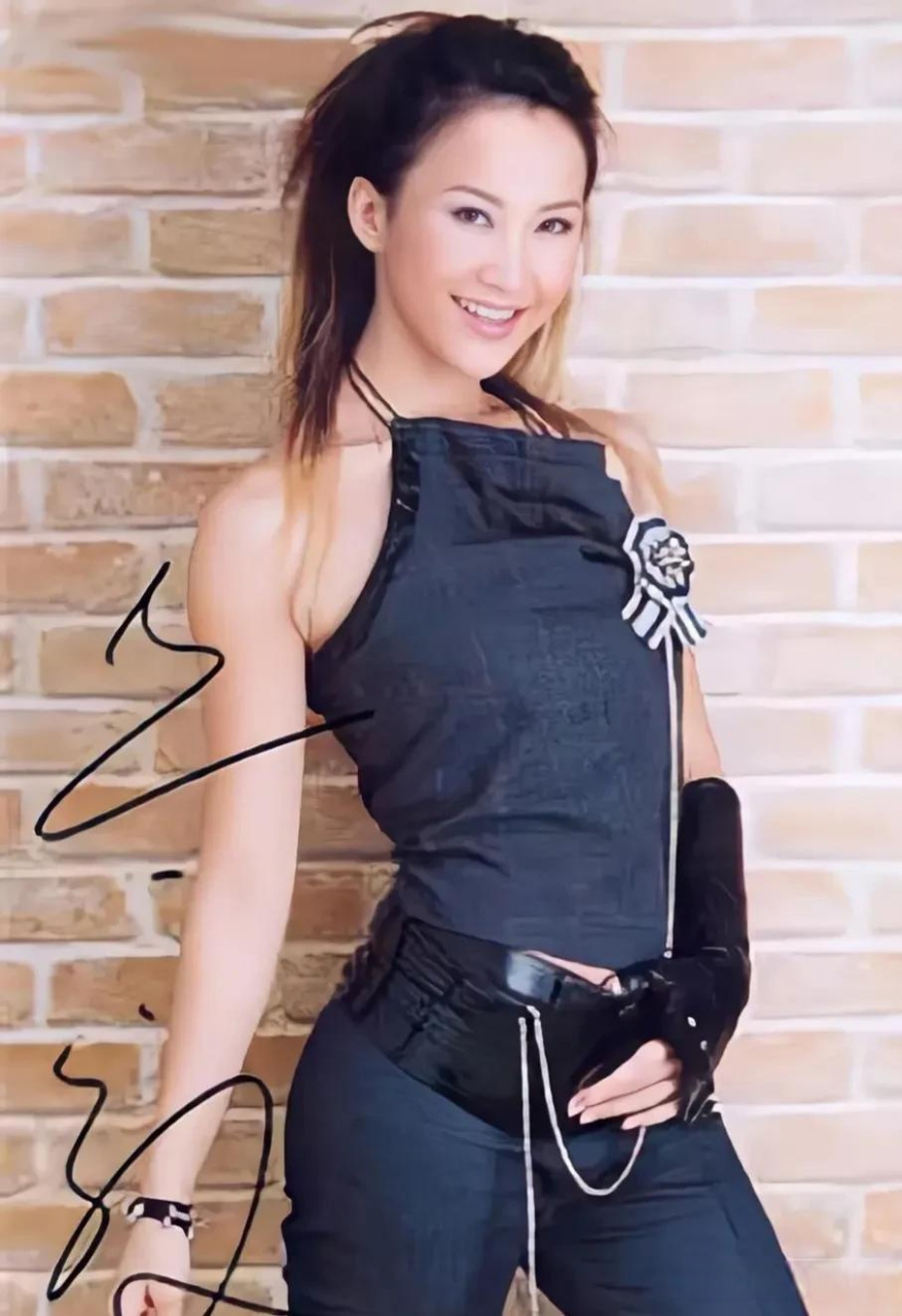 coco姐李玟去世,刚看到这个消息,我都不想这是真的……  我想起了