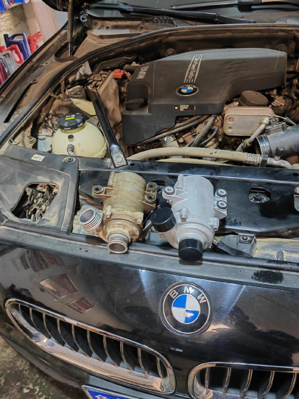 宝马5系高温更换水泵完美解决.