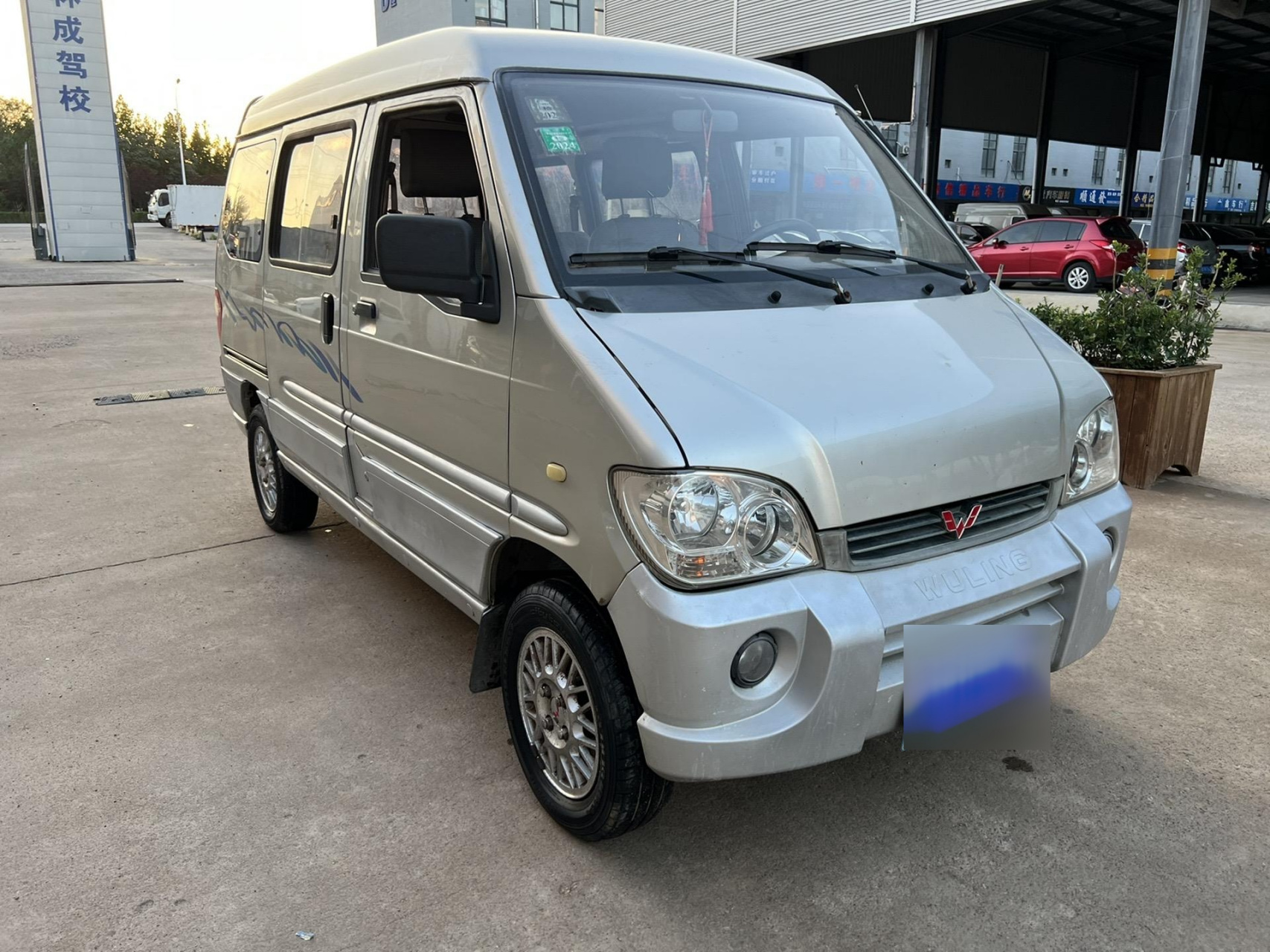 五菱之光6376a3,这不是台普通五菱之光,1.14排量的,16v大马力发动机